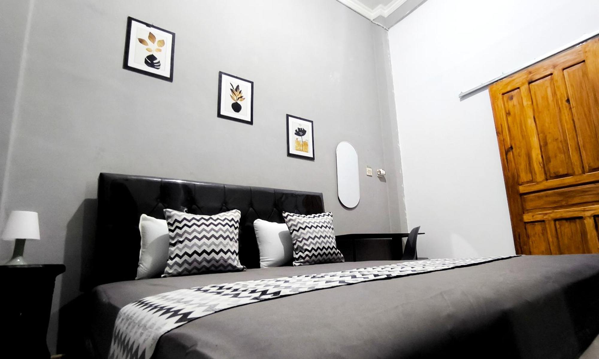 Jogja Day Inn Yogyakarta Bagian luar foto