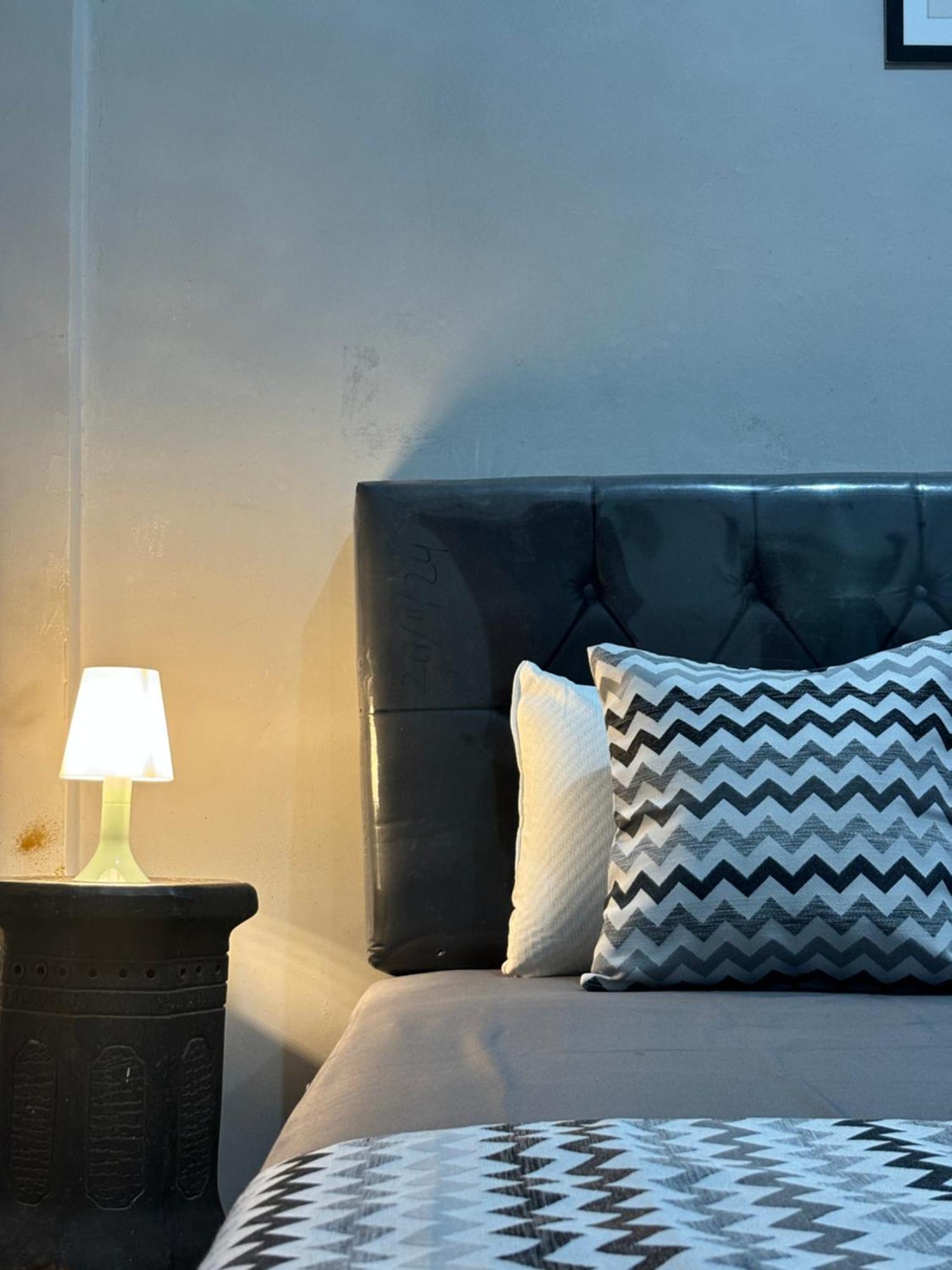 Jogja Day Inn Yogyakarta Bagian luar foto