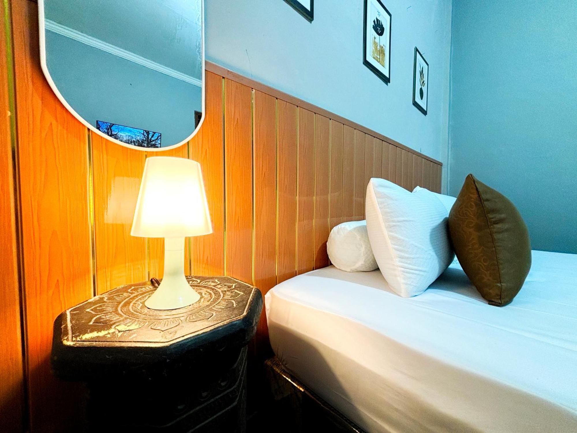 Jogja Day Inn Yogyakarta Bagian luar foto