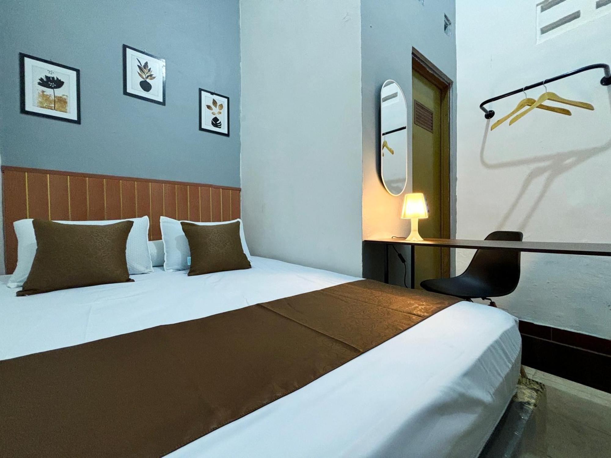 Jogja Day Inn Yogyakarta Bagian luar foto