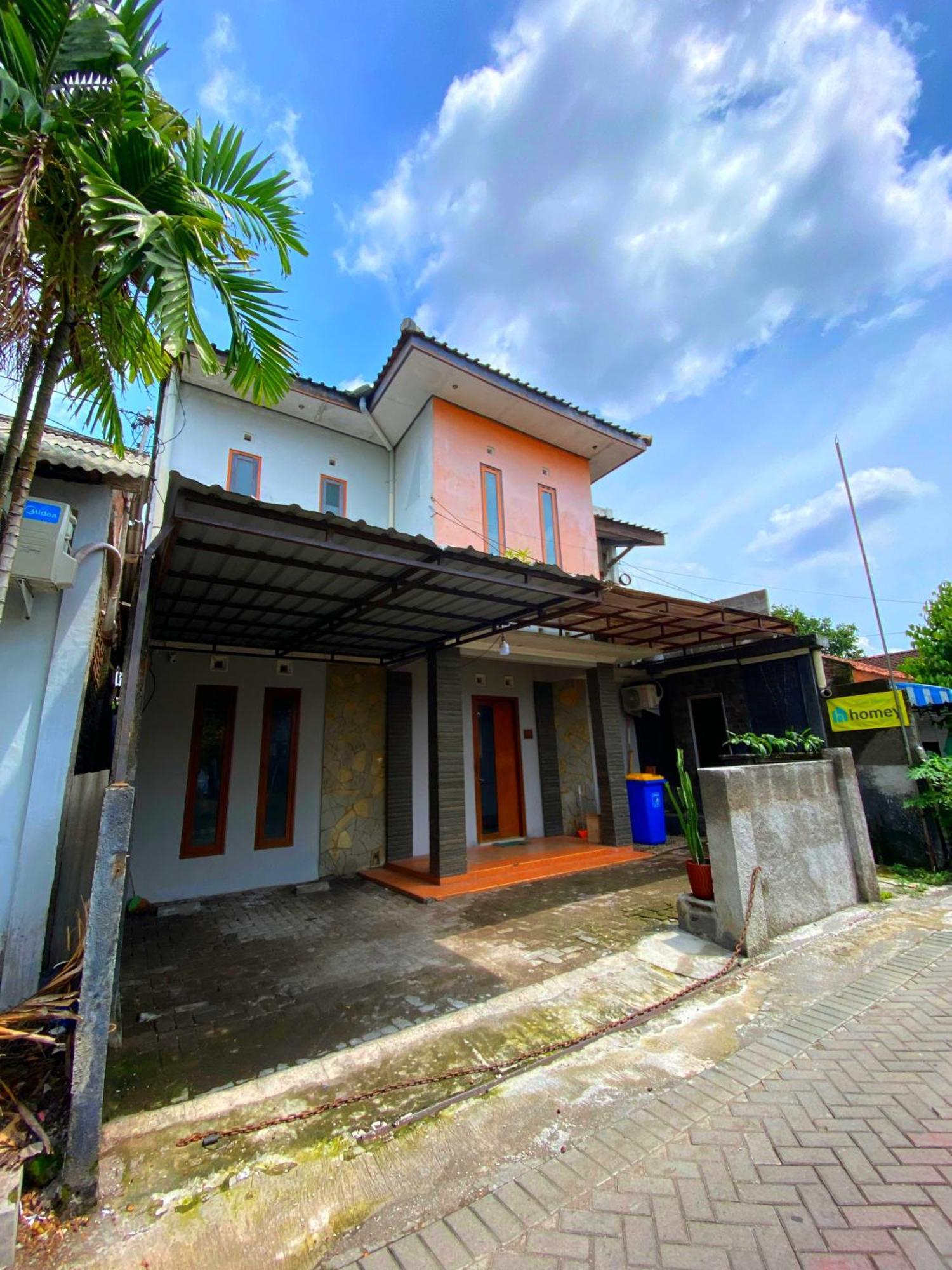 Jogja Day Inn Yogyakarta Bagian luar foto