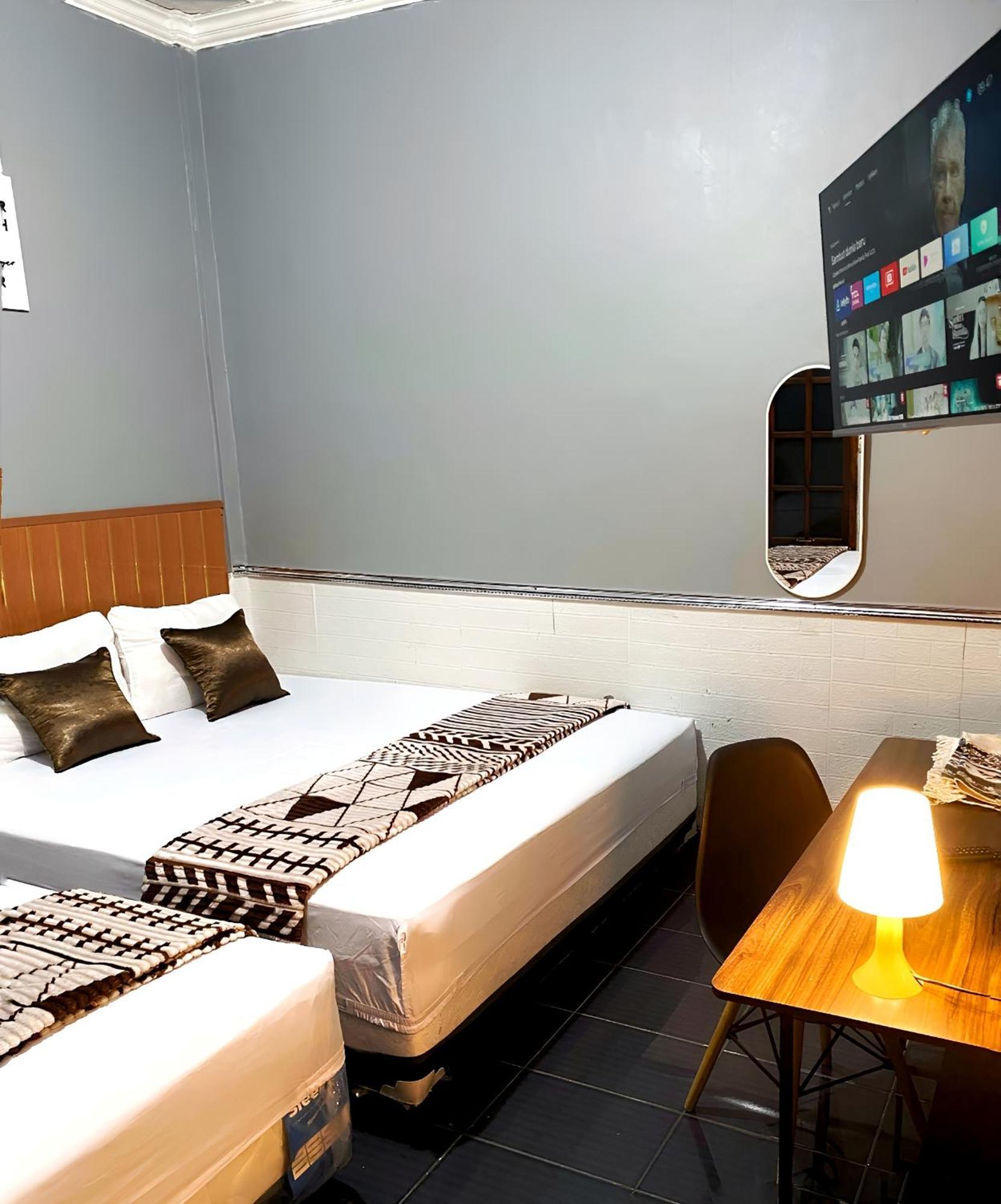 Jogja Day Inn Yogyakarta Bagian luar foto