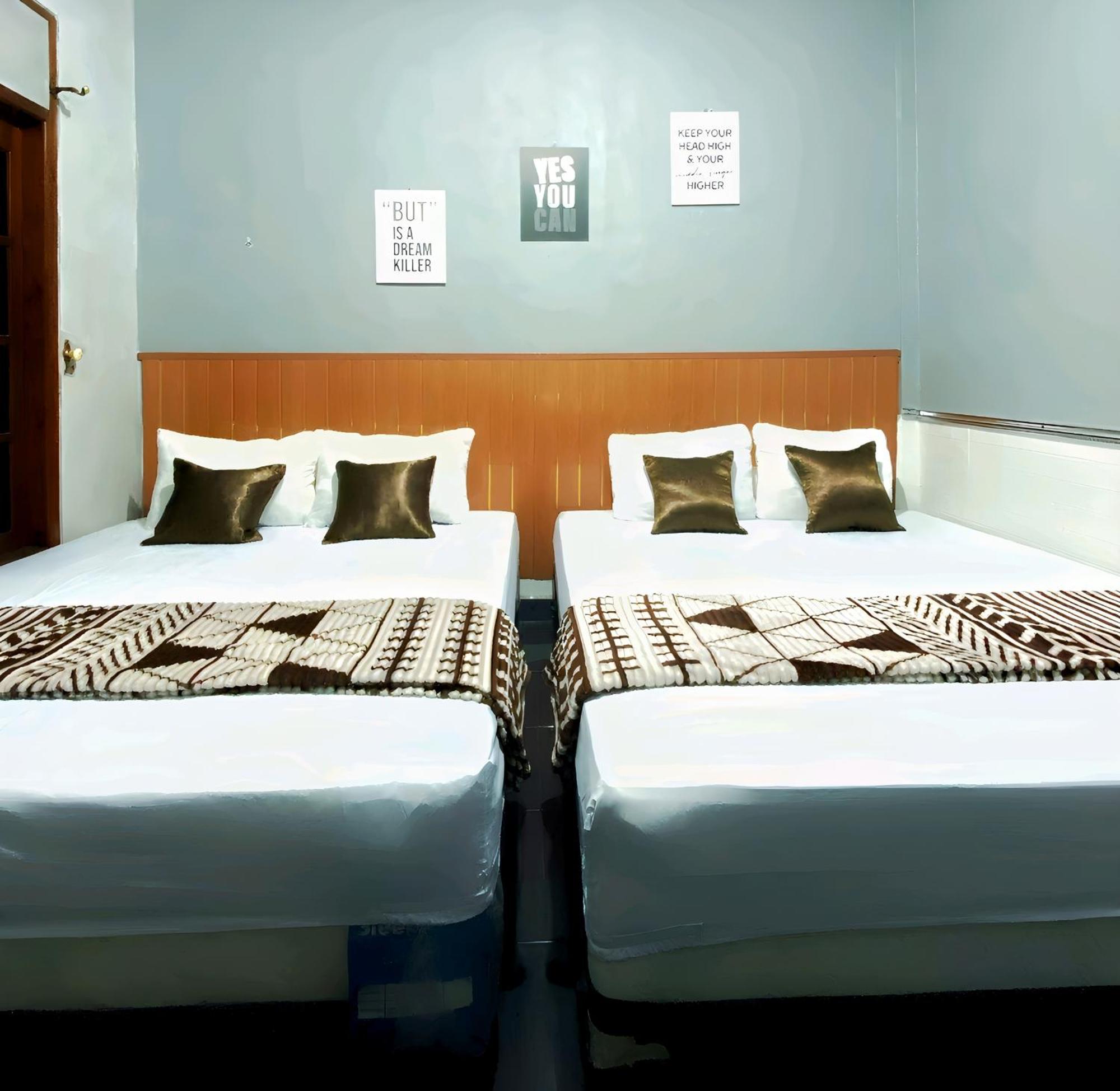 Jogja Day Inn Yogyakarta Bagian luar foto